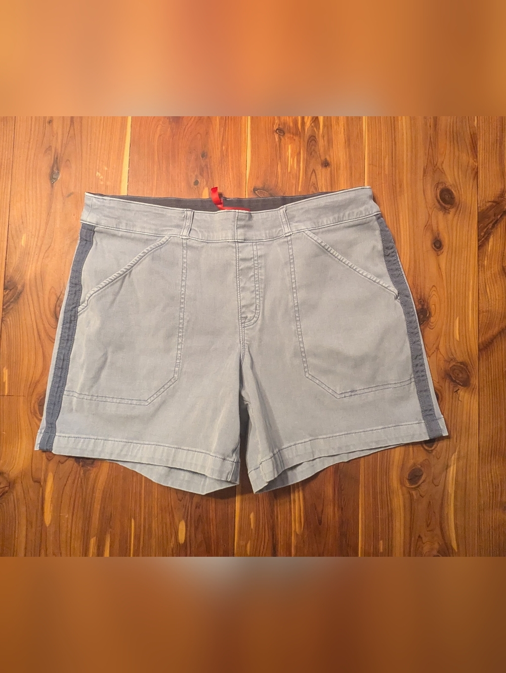 SPANX Light Gray Jean-Style Women’s Shorts with Navy Side Stripe